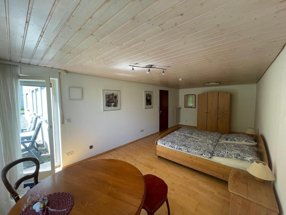 2-Zimmer-Nichtraucher-Ferienwohnung Strobel Тюбинген Экстерьер фото
